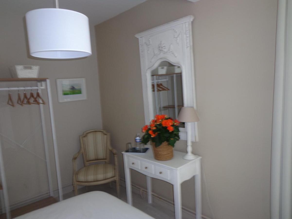 Bed and Breakfast Les Fleurs Du Mont Caux Exterior foto