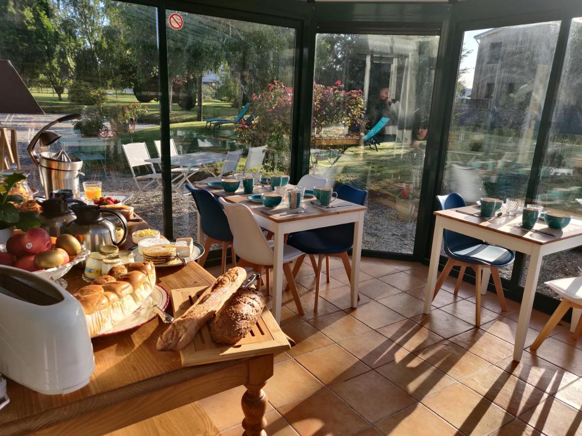 Bed and Breakfast Les Fleurs Du Mont Caux Exterior foto